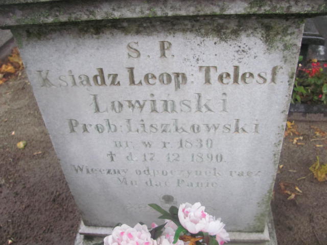 Leopold Łowiński 1830 Liszkowo - Grobonet - Wyszukiwarka osób pochowanych