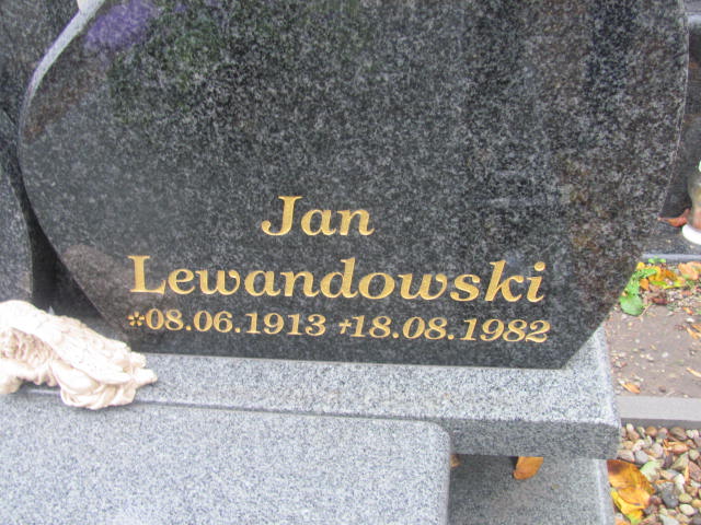 Krystyna Lewandowska 1929 Liszkowo - Grobonet - Wyszukiwarka osób pochowanych